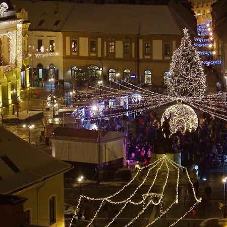Appartamento Akos Apartman Eger Esterno foto