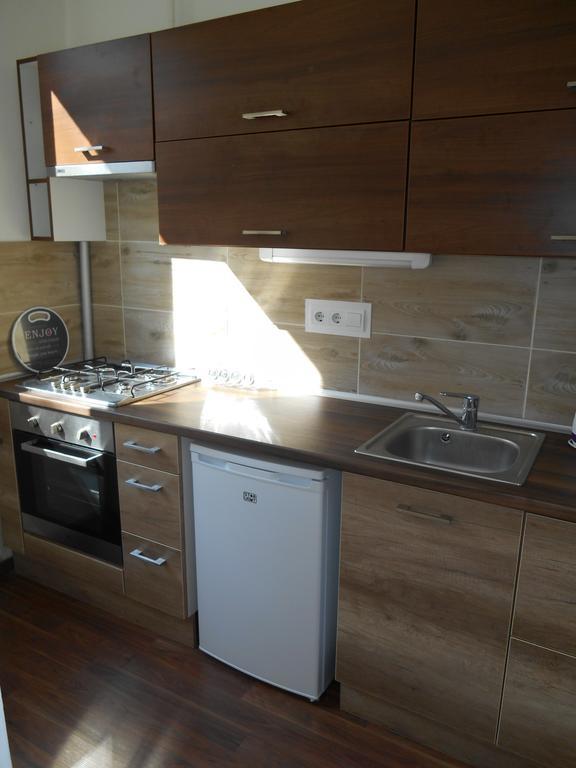 Appartamento Akos Apartman Eger Esterno foto