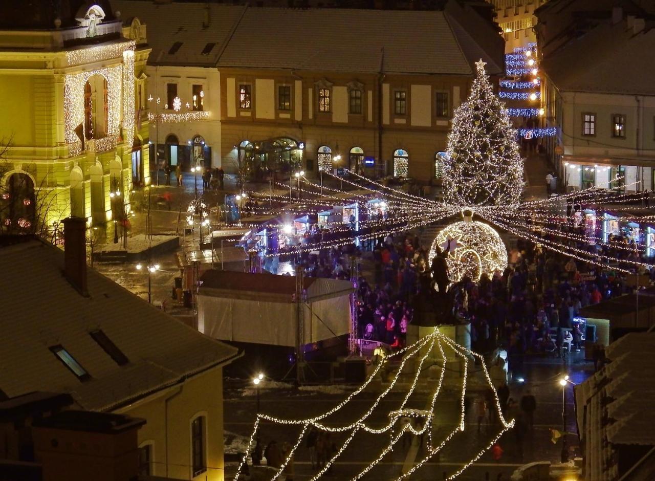 Appartamento Akos Apartman Eger Esterno foto